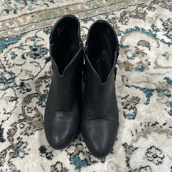 Rampage Black Ankle Booties - Picture 2 of 6
